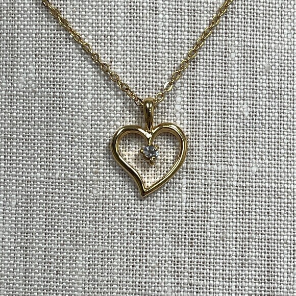 Gold-tone Chain Women's Fashion Heart Pendant Necklace - Picture 2 of 4